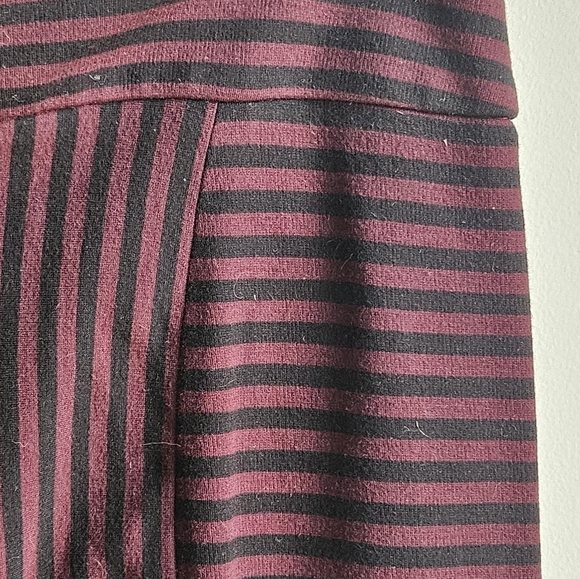 Loft Striped Pencil Skirt in Women's 8 - Picture 5 of 15